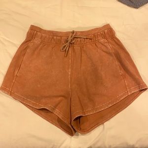 Lululemon inner glow shorts, size 6